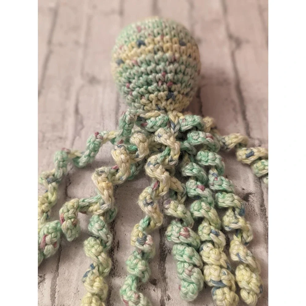 Crochet Octopus - Picture 2 of 3